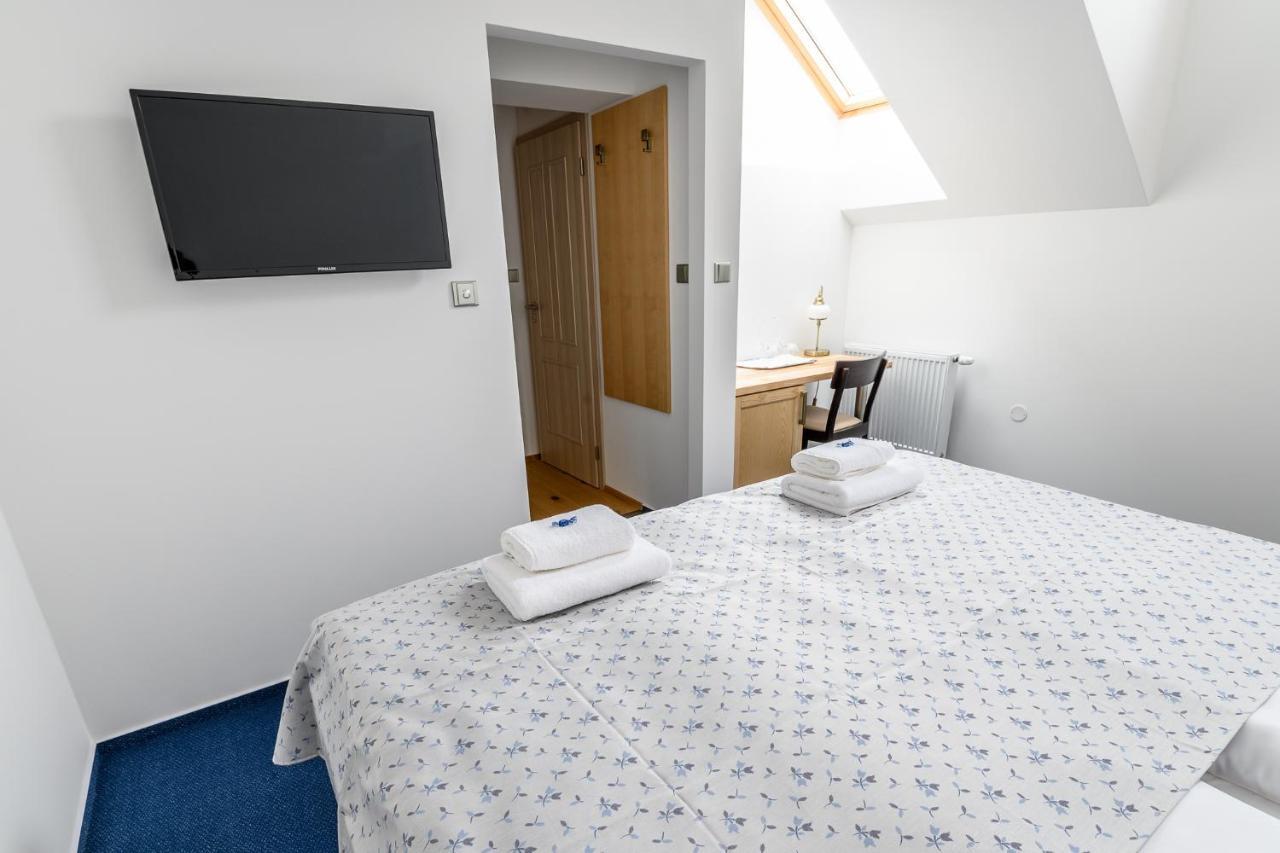 Vencluv Statek Hotell Javornice Exteriör bild